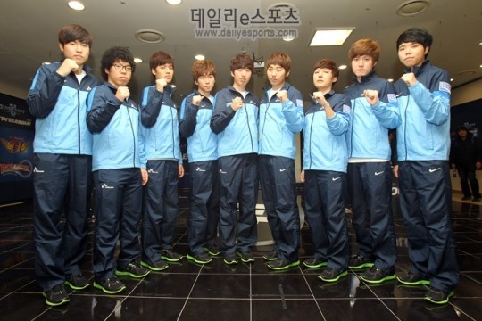 DOTA2比赛：深渊联赛中国区：RNG无情2：0碾压SAG