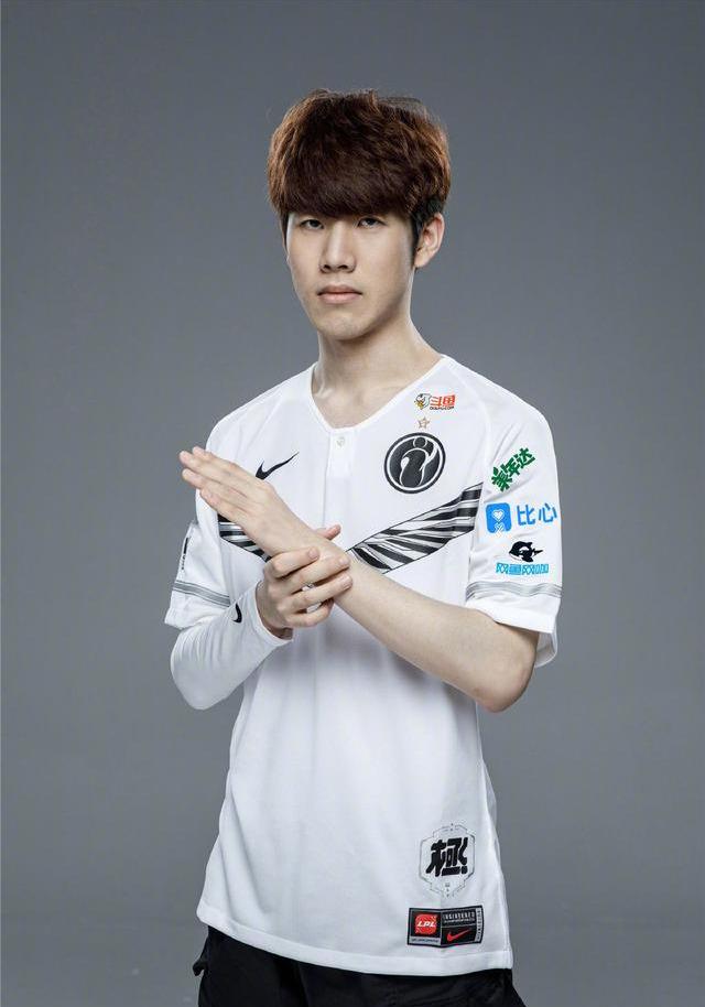 Wink ：今天没有被3-0已经很成功了，能打到第五把说实话还可以了